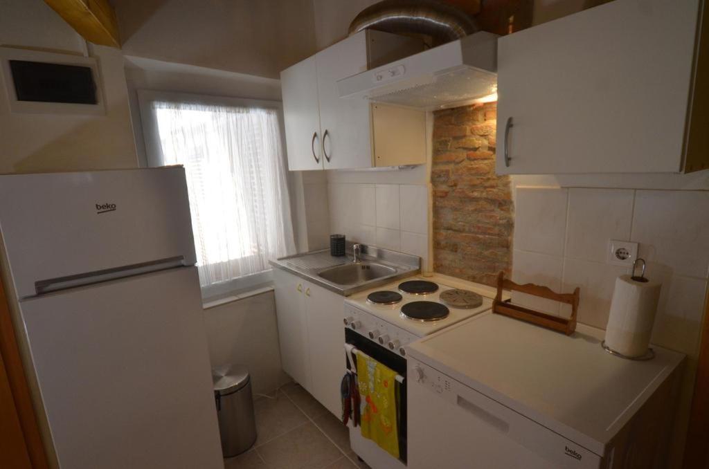 Studio Apartment La Maison De Catherine Rovinj Exterior photo