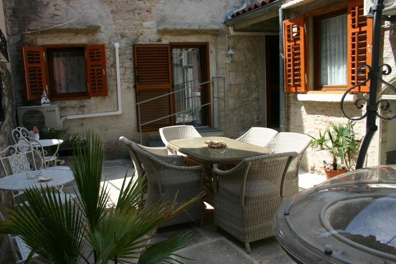 Studio Apartment La Maison De Catherine Rovinj Exterior photo